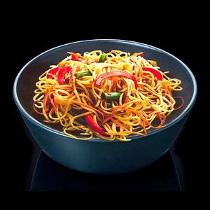 Яичная лапша с овощами