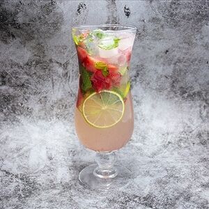 Натуральный клубничный мохито 400 мл