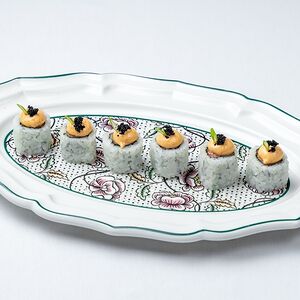 Ролл с тартаром из тунца