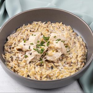 Филе с орзо и грибным рагу