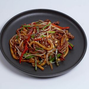 Удон с говядиной