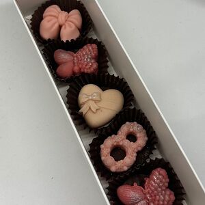 Шоколадные конфеты на 8 марта 