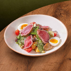 Салат с тунцом Ницца