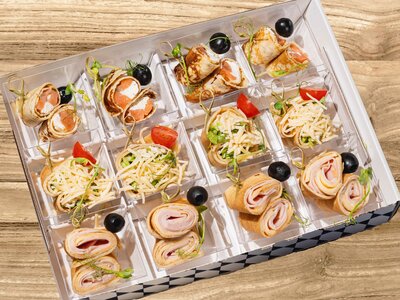 №16 Бокс Блинные рулетики и рулетики из ветчины