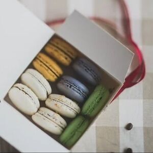 Коробочка макаронс 10 шт.