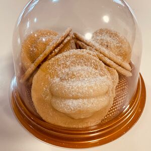 Орешки со сгущенкой и грецким орехом (3 шт.)