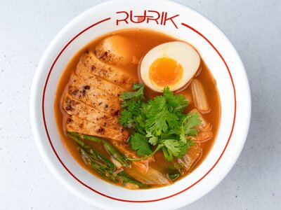 Кимчи рамен с курицей