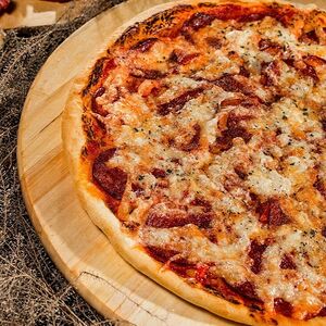 Пепперони большая