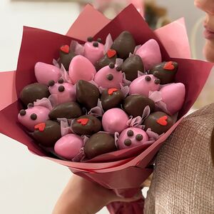 Букет из клубники в шоколаде «В такт сердца»