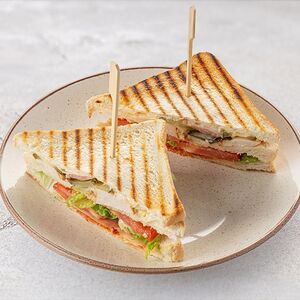 Клаб-сэндвич с курицей