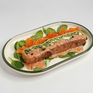 Киш со шпинатом и лососем гравлакс 