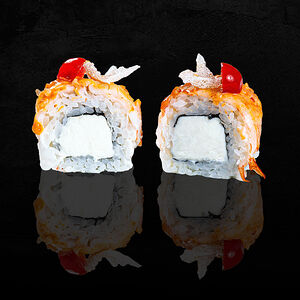 Филадельфия с креветкой и вишней