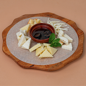 Ассорти грузинских сыров