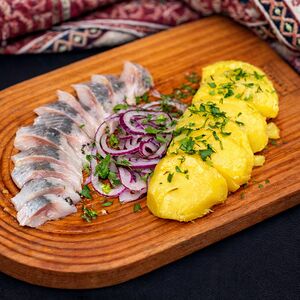 Сельдь с картофелем