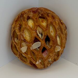 Талер с малиной и творогом