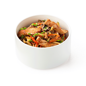 Удон с курицей в сливочном соусе