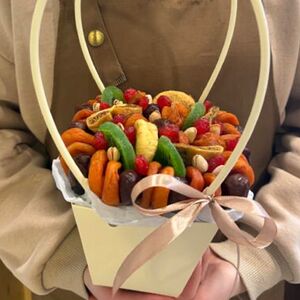 Подарочная сумочка с сухофруктами 