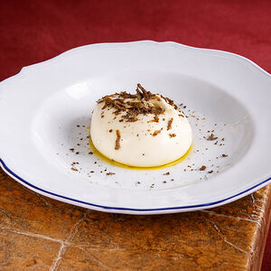 Буррата с трюфелем