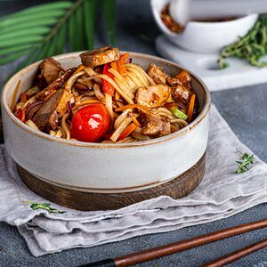 Лапша со свининой