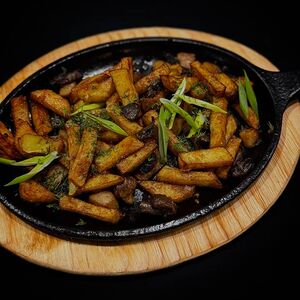 Жареный картофель с грибами 