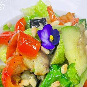 Тёплый салат с овощами гриль