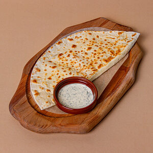 Кутаб с сыром и зеленью