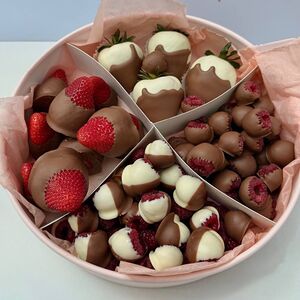 Набор киндер ягодка 