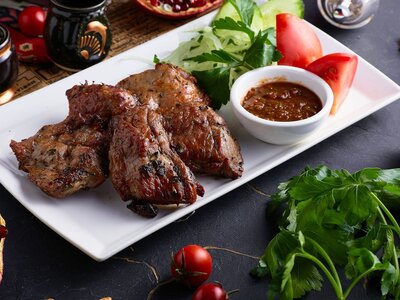 Шашлык из cвинoй шейки