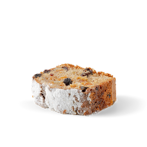 Пряный кекс с курагой, вяленой клюквой и грецким орехом