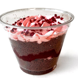 Десерт в стакане Шоколадно-ягодный 