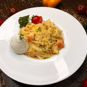 Паста Карбонара с лососю