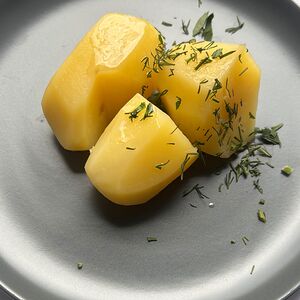 Картофель отварной с маслом