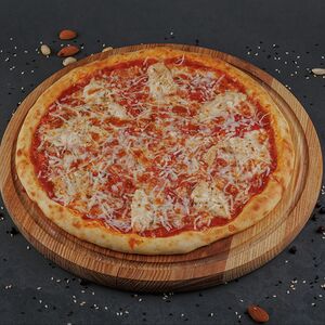 Пицца Сырная с куриным филе