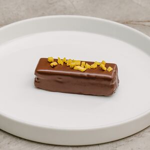 Батончик шоколадно-карамельный с манго