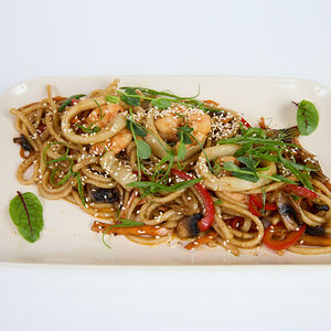 Острая лапша Кимчи вок с морепродуктами 