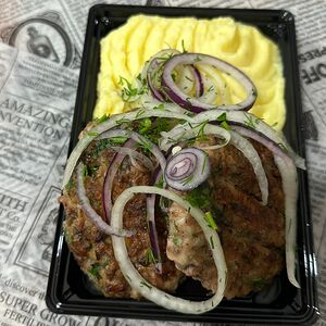 Обед Пюре с сочными котлетками, как у бабушки