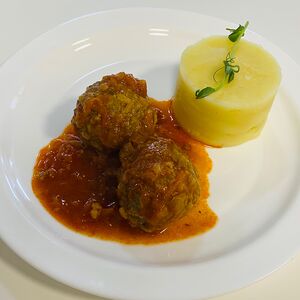 Тефтели с пюре