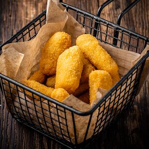 Копченый сыр в панировке