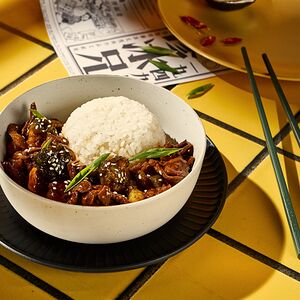 Говядина с брокколи в пряном соусе