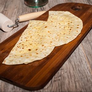 Кутабы с сыром Сулугуни