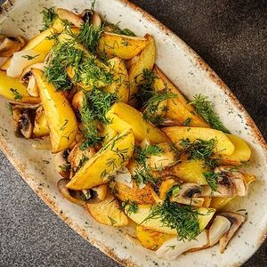 Картофель, жаренный с грибами