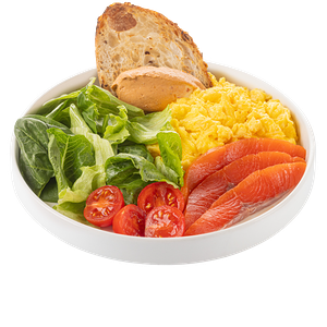 Сытный завтрак с лососем