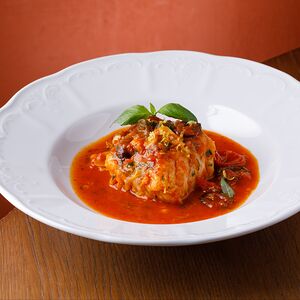 Судак в томатном соусе с каперсами и оливками