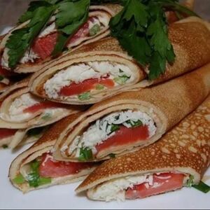 Блинчики с творожным сыром и семгой