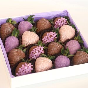 Набор с клубникой в шоколаде Весна, 16-20 ягод