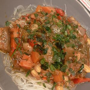 Фунчоза с овощным рагу