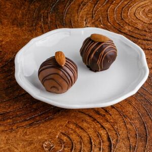 Конфета с черносливом (1 шт.)