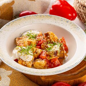 Салат из баклажанов и с сыром страчателла