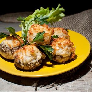 Грибные шляпки с муссом из куриного филе