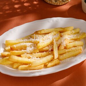 Картофель фри с пармезаном